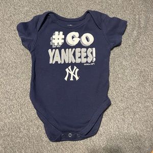 MLB New York Yankees Baby Onesie